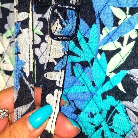 Vera Bradley Crossbody - Picture 6 of 7